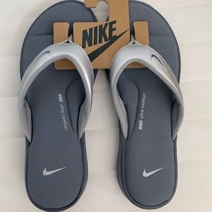 NWOT Nike Ultra Comfort Sandals